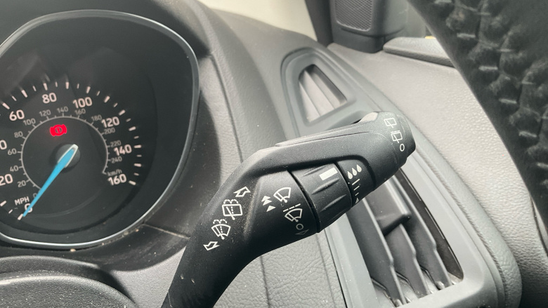 Ford Focus 1.0 EcoBoost Zetec 5dr Petrol Hatchback